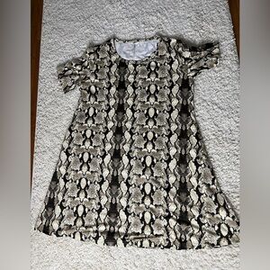 Women’s XL Snake Print Short Sleeve Dress